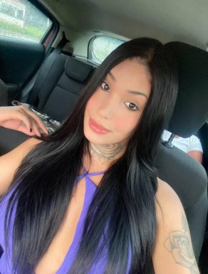 <span>Carmelle, 26</span>&nbsp;<span style='width: 25px; height: 16px; float: right; background-image: url(/bitmaps/flags_small/PH.PNG)'>&nbsp;</span><br><span>Taguig, Philippines</span>&nbsp;<input type='button' class='joinbtn' style='float: right' value='JOIN NOW' />