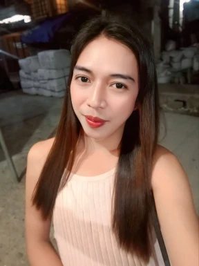 <span>Amber, 31</span>&nbsp;<span style='width: 25px; height: 16px; float: right; background-image: url(/bitmaps/flags_small/PH.PNG)'>&nbsp;</span><br><span>Carmona, Filippine</span>&nbsp;<input type='button' class='joinbtn' style='float: right' value='JOIN NOW' />