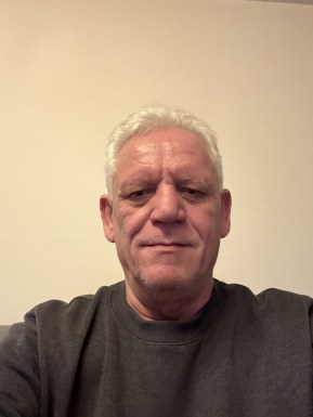 <span>Werner, 58</span>&nbsp;<span style='width: 25px; height: 16px; float: right; background-image: url(/bitmaps/flags_small/DE.PNG)'>&nbsp;</span><br><span>Munich, Germany</span>&nbsp;<input type='button' class='joinbtn' style='float: right' value='JOIN NOW' />