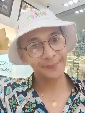 Thai ladyboys for dating / Ladyboys from Philippines for dating